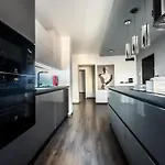 Majestic Big Apartment